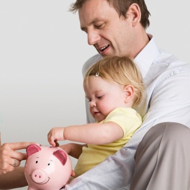 А ви займаєтеся фінансовим вихованням дитини? 90 % психологів радять розповідати дитині про гроші вже з 2-х років