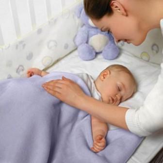 Як правильно організувати нічний сон дитини?