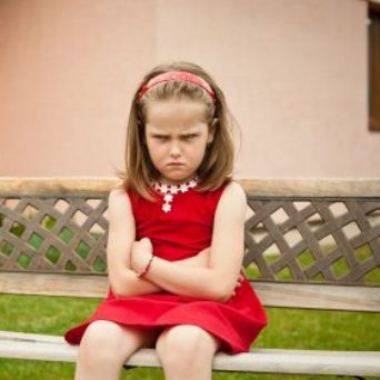 Батькам не можна ігнорувати: 6 проблем поведінки дітей, що ускладнюють їхнє доросле життя