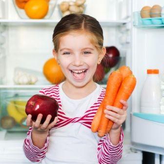 Батьки, будьте гарним прикладом для дитини! 10 порад: як навчити дитину харчуватися правильно