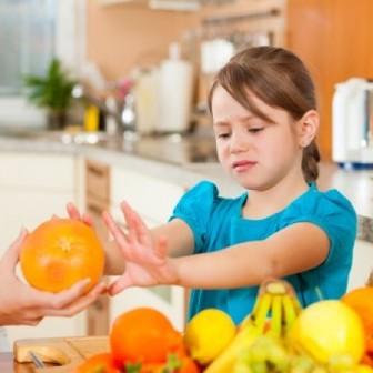 «Я здоровий і фруктовий!», або Що робити, якщо ваша дитина не їсть фруктів?