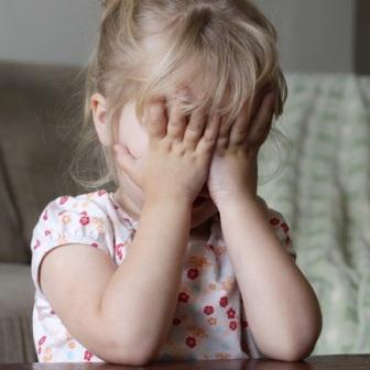 Коли стає соромно: як сформувати почуття сорому у дитини і не зашкодити