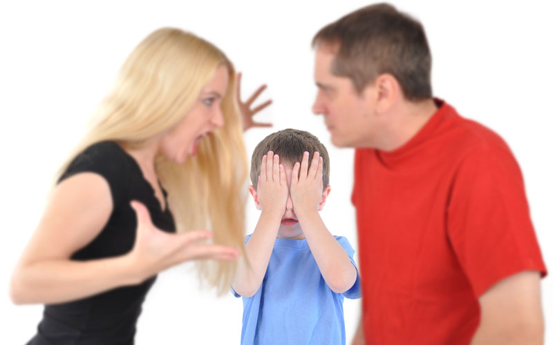Як не стати токсичними батьками?  8 моделей батьківської поведінки, про які ви повинні забути
