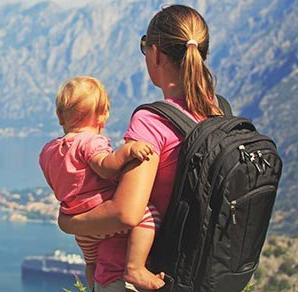 Відпустка з малюком до року: куди і як зручніше їхати?